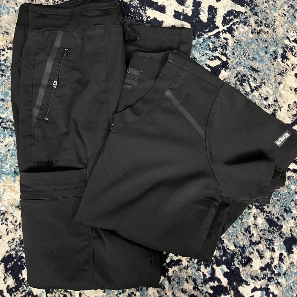 Greys anatomy black scrub set top and bottom